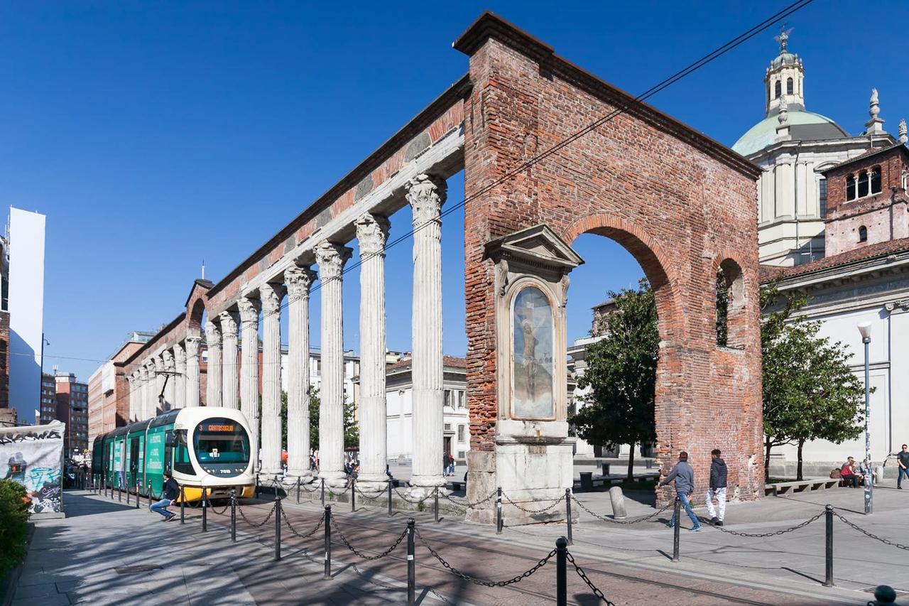 Duomo Views, Light, Jungle-Inspired Studio With Terrace Milano Dış mekan fotoğraf