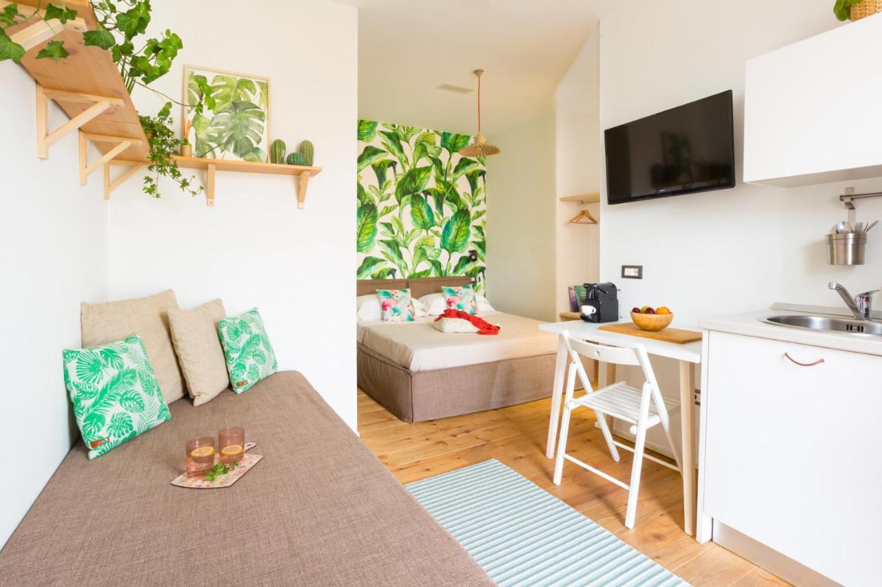 Duomo Views, Light, Jungle-Inspired Studio With Terrace Milano Dış mekan fotoğraf